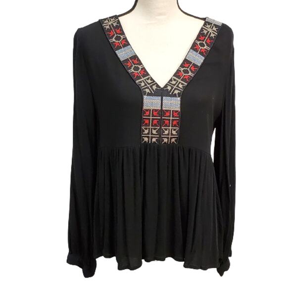 Blue Rain Black Top with Tribal Trim Long Sleeve V Neck Medium - Picture 1 of 5